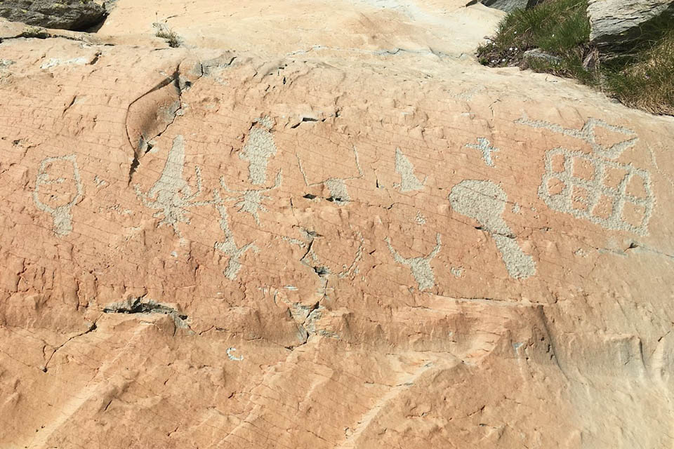 Gravures rupestres dans la Vallée des Merveilles